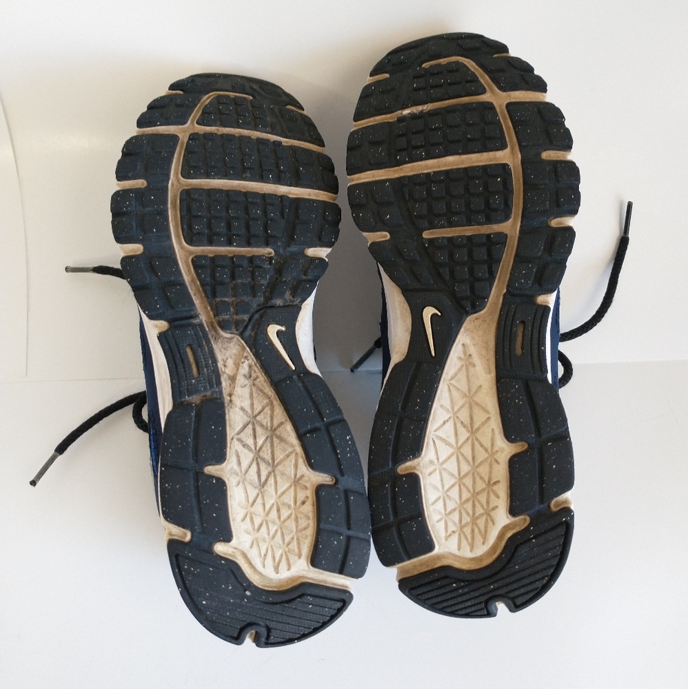 Nike Revolution2 GS Kid's Running Shoes - Picture 11 of 12